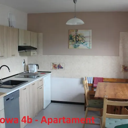 Homestay Brzozowa4b Goscinne Leba