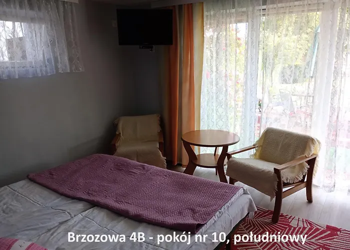 Brzozowa4b Goscinne 民宿 *