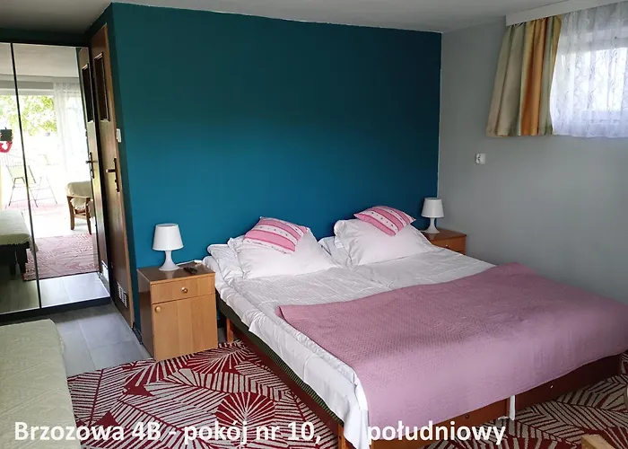 Brzozowa4b Goscinne 民宿 莱鲍